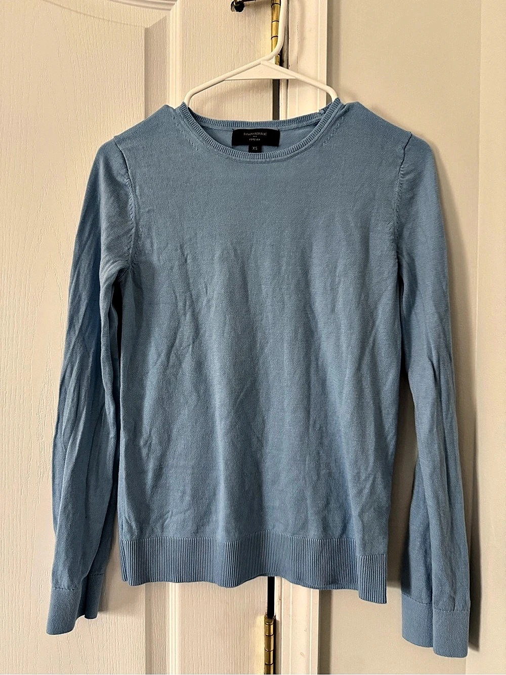 Banana Republic Women's Forever Crew Neck Sweater Size XS Blue Like New